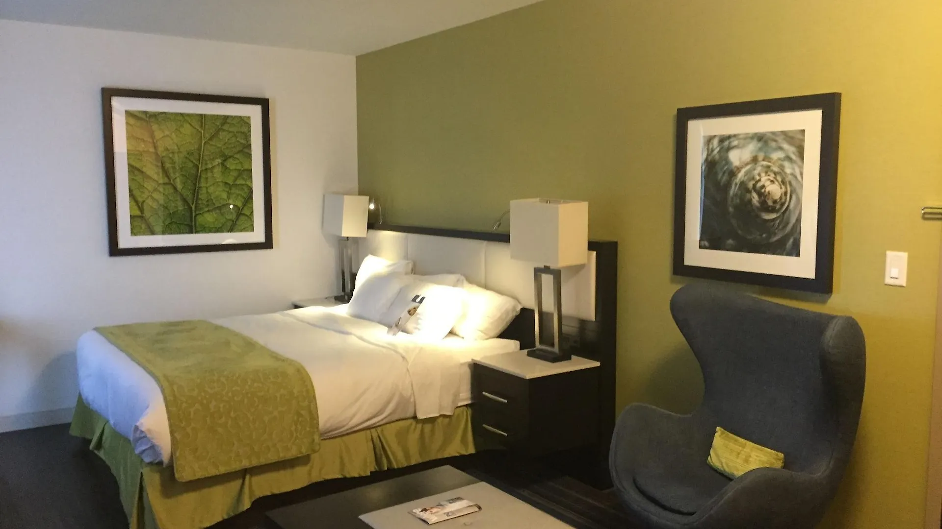 The Hollis Halifax - A Doubletree Suites By Hilton Hotel