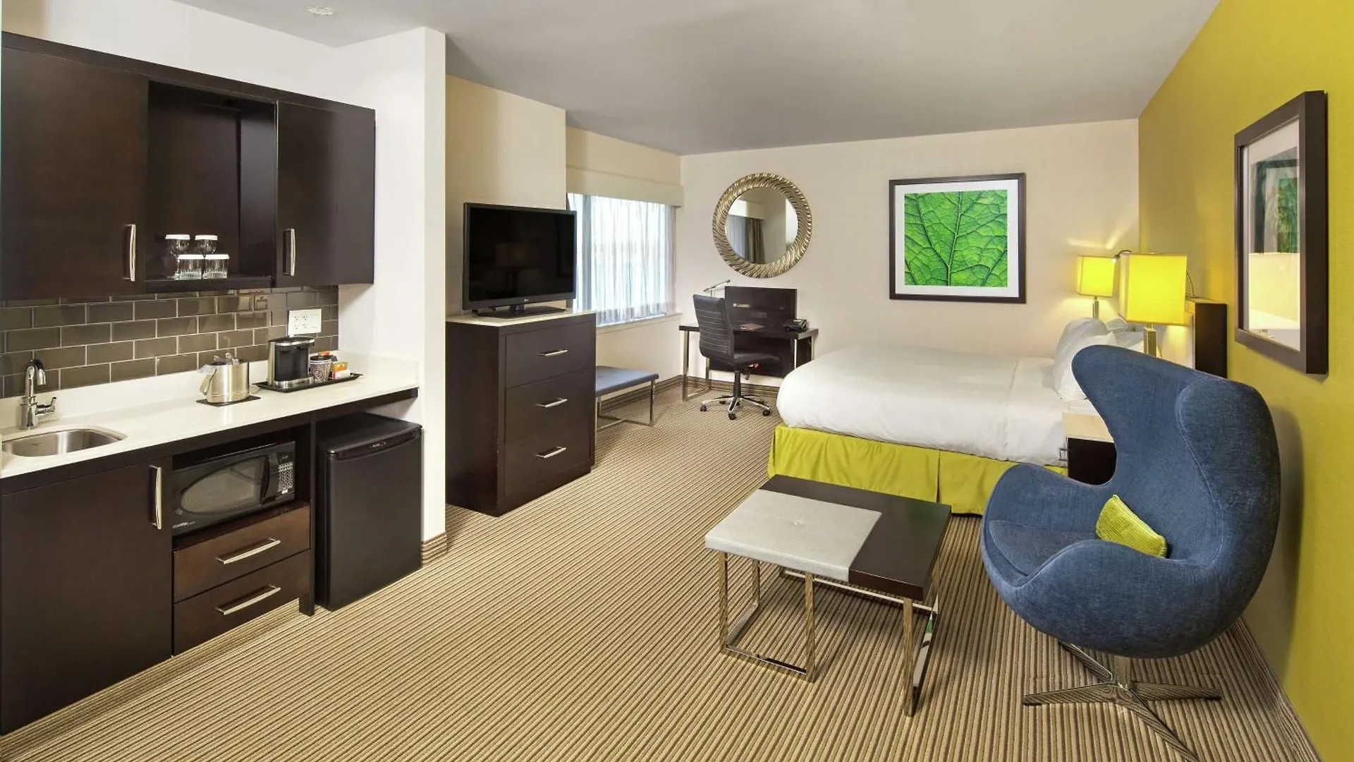 The Hollis Halifax - A Doubletree Suites By Hilton