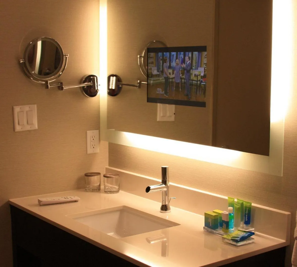 The Hollis Halifax - A Doubletree Suites By Hilton Hotel